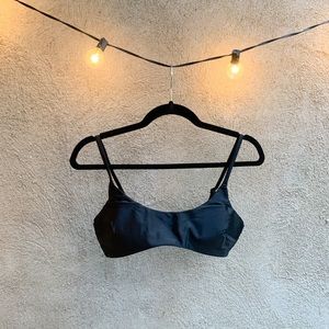 Aerie scoop neck bikini top in black **NWT**